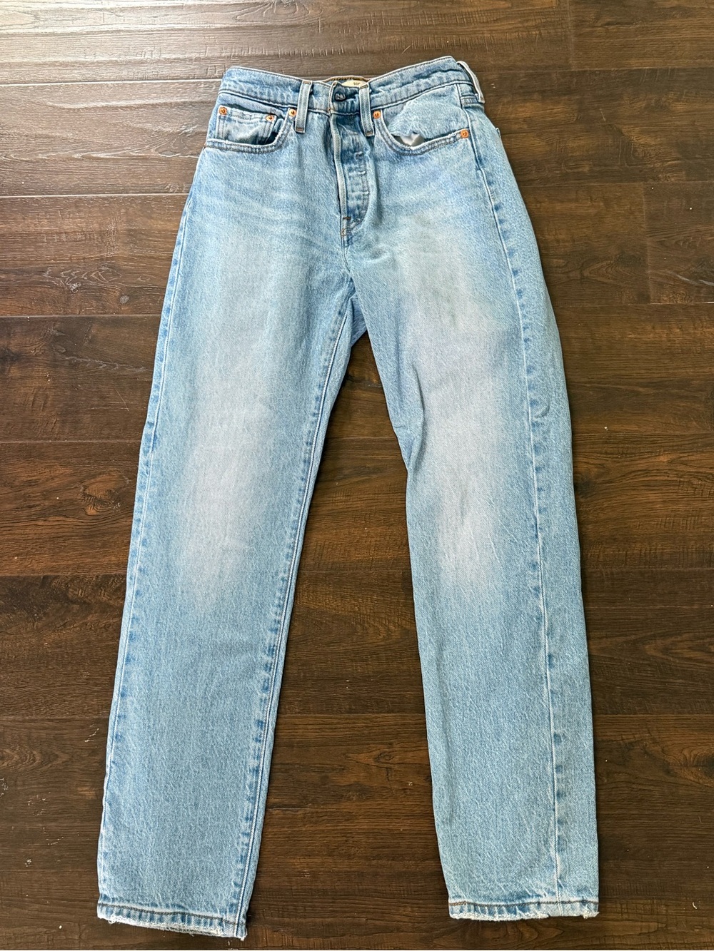 Levi's High-Rise Light Blue Women's Jeans